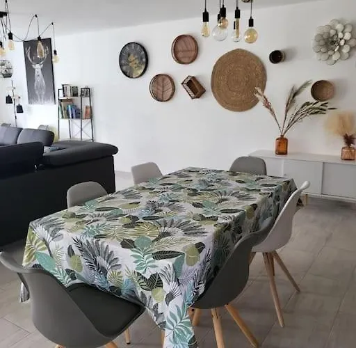 Au Coeur De La Nature Le Cerf Holiday home