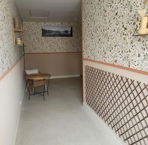 Au Coeur De La Nature Le Cerf * Saint-Vincent-Jalmoutiers